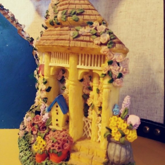 Home and Garden Bookends Gazebo Decor Spring Time Flowers Old Vintage - Picture 4 of 12